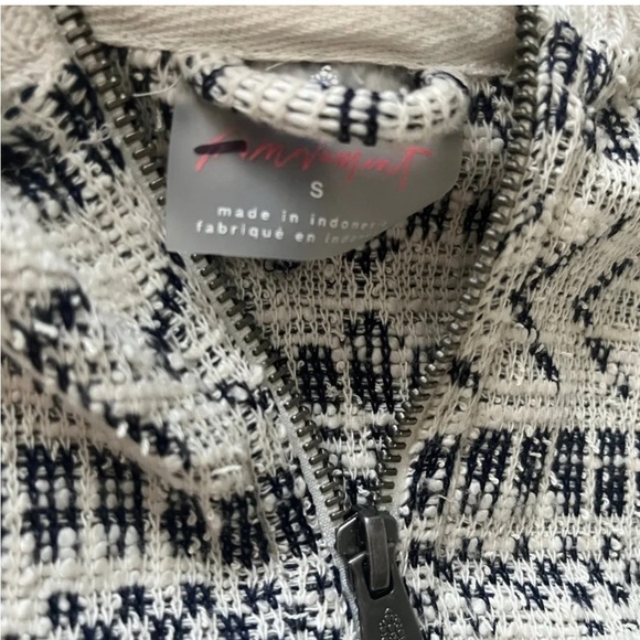 FP Movement Hole In One Half Zip Long Sleeve Tunic Sweater Size Small - Picture 3 of 6